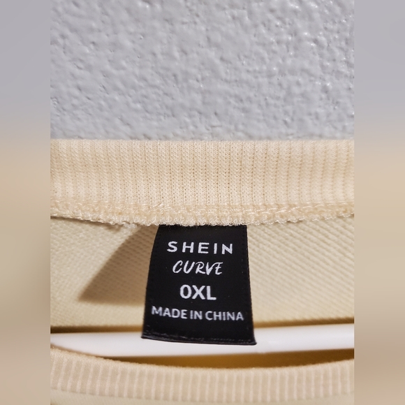 Womens Shein Curve Coffee Themed Pullover Sweatshirt Beige OXL - Picture 4 of 5